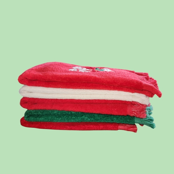 Holiday Hand Towels Set of 5 - Picture 12 of 15